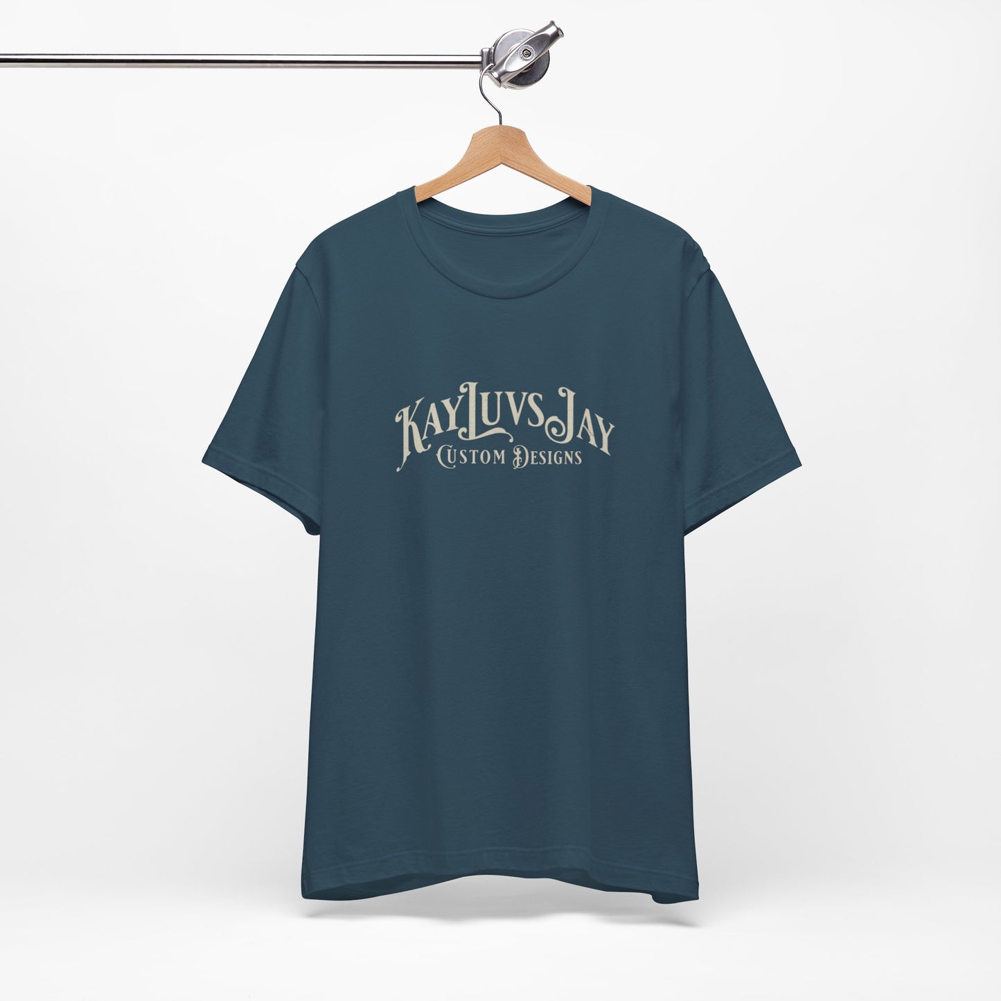 Bold & Simple Tee – KayluvsJay Casual Wear
