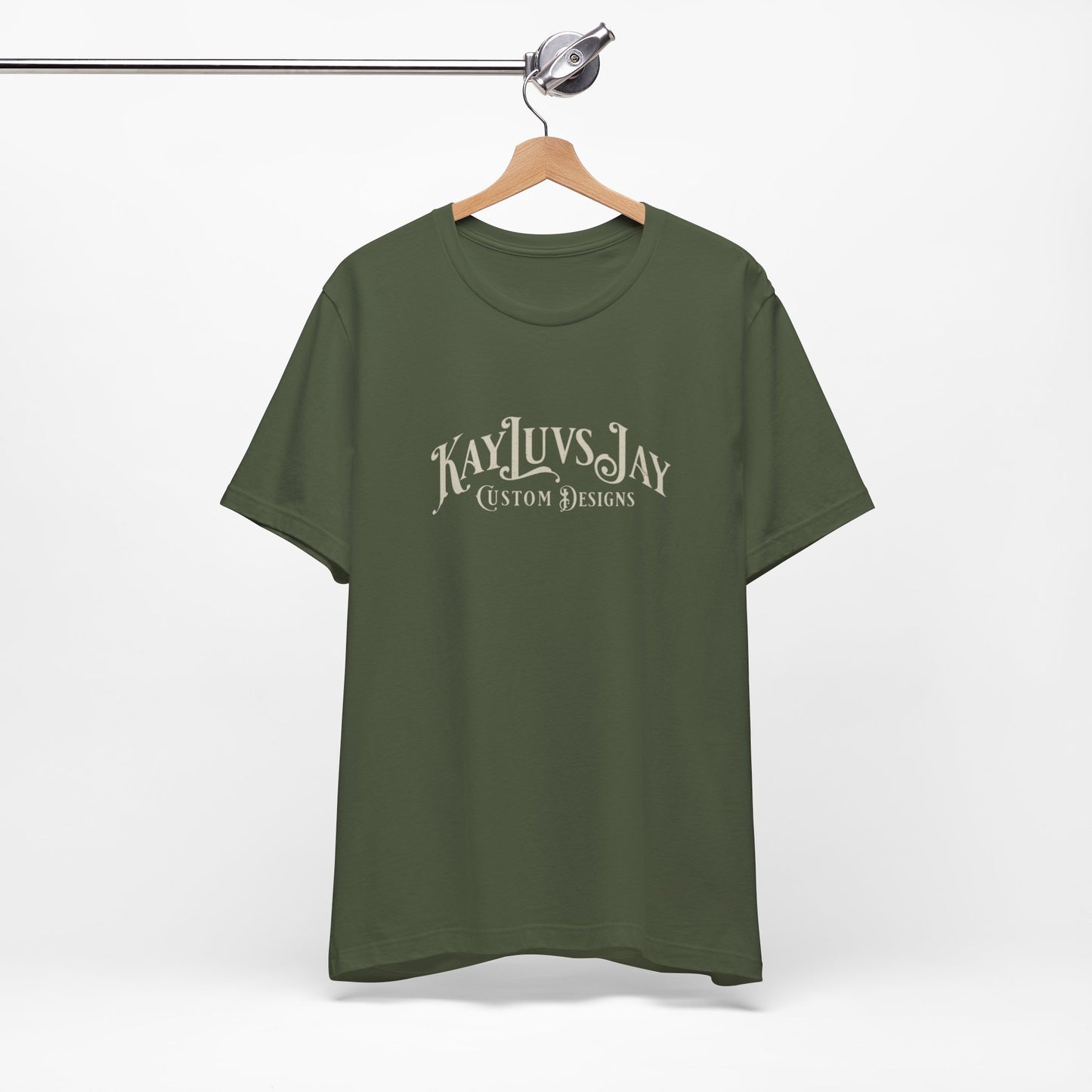 Bold & Simple Tee – KayluvsJay Casual Wear